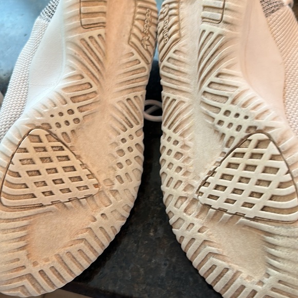 ADIDAS TUBULAR - Picture 5 of 7